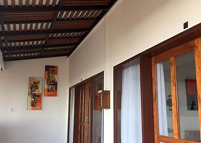 Otel Casa Sarena Munggu