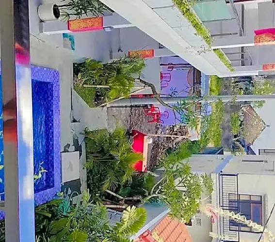 Casa Sarena Otel Munggu